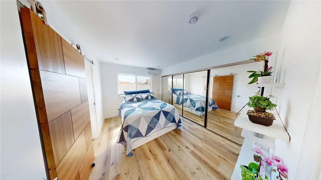 12930 Gilmore Avenue, Los Angeles, California 90066 home-pic-9